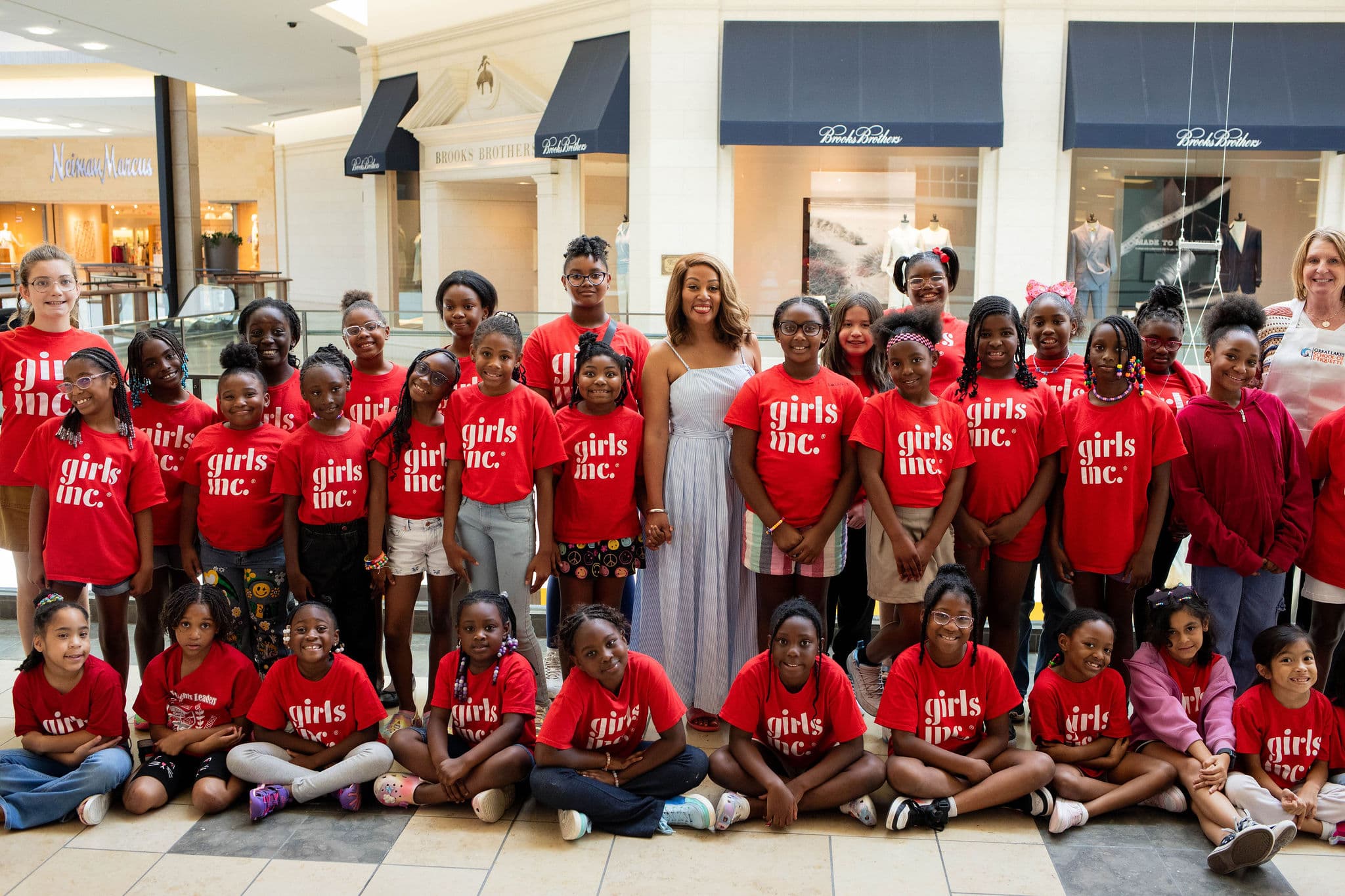 Inside a Great Lakes School of Etiquette class